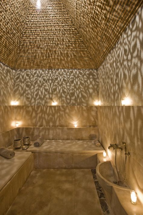 Palais Namaskar's hammam, an ode to Moroccan tradition Hammam Inspired Bathroom, Moroccan Hammam Design, Home Hammam, Hammam Bathroom, Moroccan Hammam, Spa Hammam, Hammam Spa, Turkish Hammam, Moroccan Bath