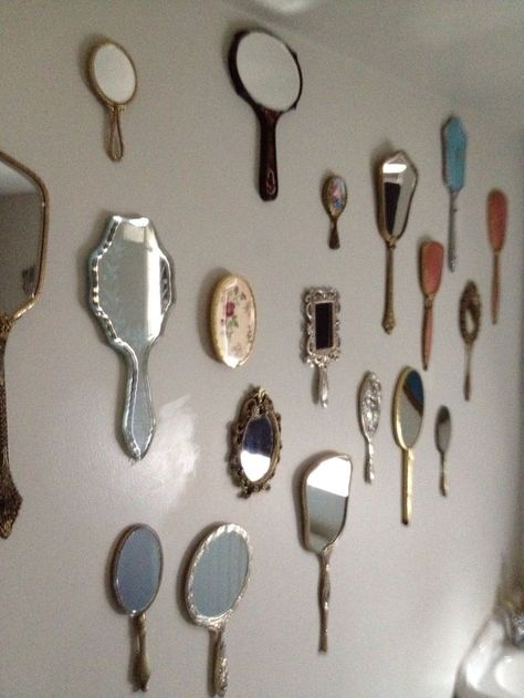 Hand mirror wall from Alice in wonderland house Hand Mirror Wall, Alice In Wonderland House, Wonderland House, Alice In Wonderland Bedroom, Alice In Wonderland Room, Alice In Wonderland Decorations, Alice In Wonderland Aesthetic, 카페 인테리어 디자인, Alice In Wonderland Theme