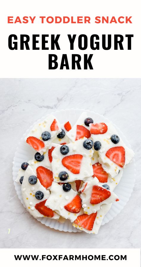 This frozen yogurt bark with berries is a healthy and easy snack for toddlers!  Made with fresh berries and greek yogurt, it is high in protein and a healthy snack for kids.  You can throw it in the freezer in less than 10 minutes and it only takes a few ingredients! Your kids will love this frozen treat! Greek Yogurt Bark, Snack For Toddlers, Healthy Snack For Kids, Yogurt Bark Recipe, Toddler Friendly Meals, Frozen Yogurt Bark, Desert Ideas, Camping Snacks, Snack For Kids