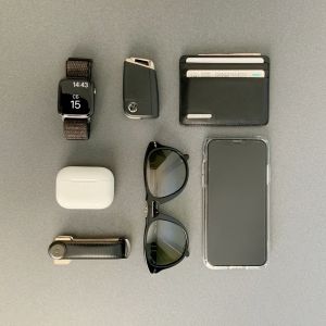 Edc Essentials Men, Men Essentials Man Stuff, Persol 714 Steve Mcqueen, Persol 714, Man Essentials, Mochila Edc, Men Essentials, Edc Essentials, Everyday Bag Essentials