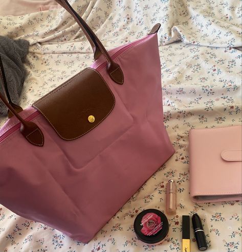 Pink Longchamp Bag, Cute Winter Fits, Pink Lip Balm, Long Champ, Longchamp Bag, School Tote, Aesthetic Bags, Longchamp Bags, What In My Bag