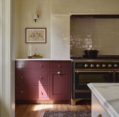 The 14 Paint Colors Interior Designers Are Loving This Fall Burgundy Paint Colors, Moody Powder Room, Paint Color Trends, Best Neutral Paint Colors, Burgundy Paint, Black Rooms, Trending Paint Colors, Kitchen Wall Colors, Neutral Paint Colors