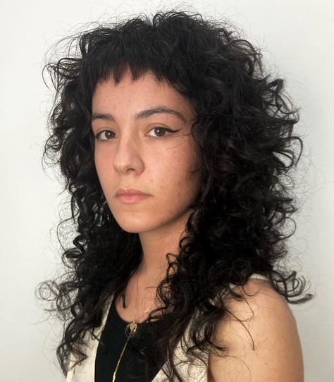 Fluffy Curly Shag Curly Hair With Micro Bangs, Curly Baby Bangs, Curly Hair Micro Bangs, Curly Micro Bangs, Shag With Baby Bangs, Edgy Curly Haircut, Shullet Hairstyles, Messy Curly Hairstyles, Curly Hairstyles With Bangs