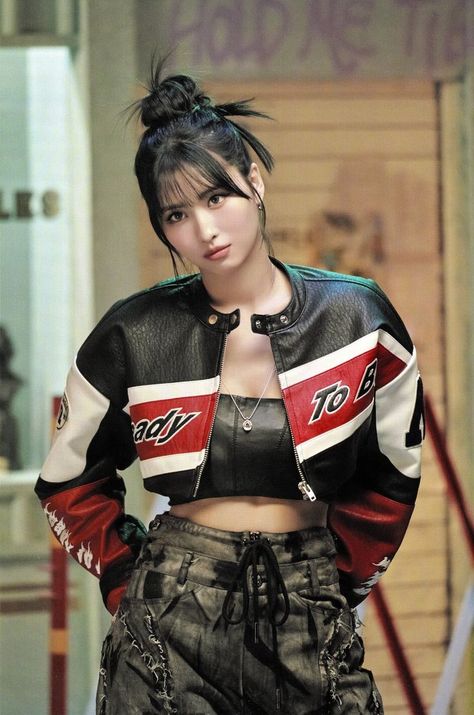 Momo Hot, Twice Photoshoot, Twice Momo, Momo Twice, Sana Momo, Dara Kpop, Hirai Momo, Set Me Free, Outfit Set