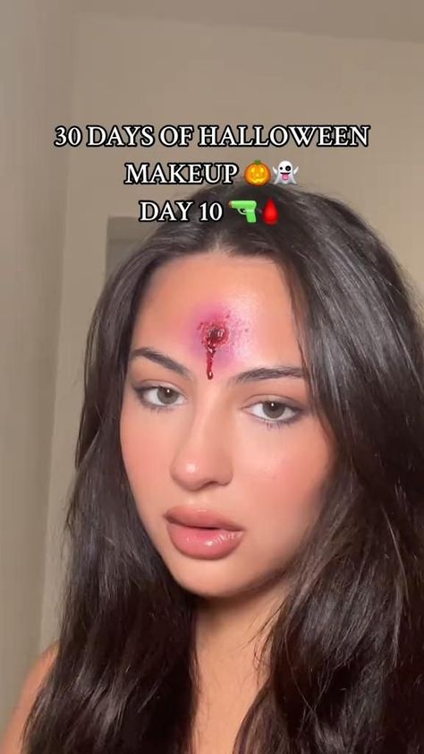 Casual Dress Spring, Wound Makeup, Maquillage Halloween Simple, Blood Makeup, Halloween Makeup Tutorial Easy, Halloweenský Makeup, Gunshot Wound, Kostum Halloween, Holloween Makeup