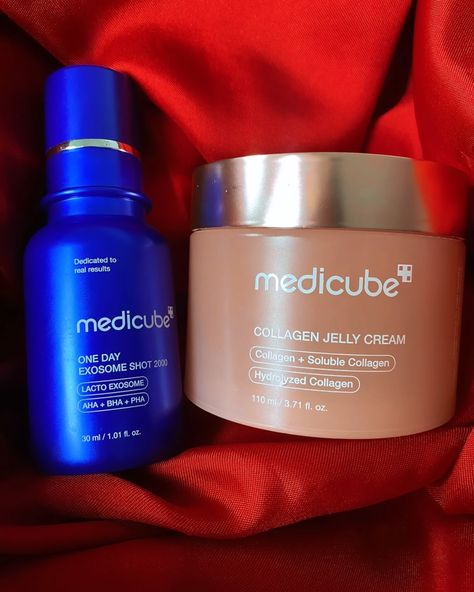 ✨ Ready for radiant skin? Here’s Some photos I took for @medicube_global_official One Day Exosome Shot 2000 and Collagen Jelly Cream! ✨ (link in Bio) 🌟 Exosome Shot renews with Lacto Exosome & AHA, BHA, PHA for smooth, glowing skin. 🌟 Collagen Jelly Cream hydrates & plumps with soluble and hydrolyzed collagen. Say hello to your skincare game-changers! 💖 #Medicube #Skincare #GlowUp Medicube Skincare, Collagen Jelly, Smooth Glowing Skin, Jelly Cream, Skin Collagen, Aha Bha, Hydrolyzed Collagen, Real Results, Radiant Skin