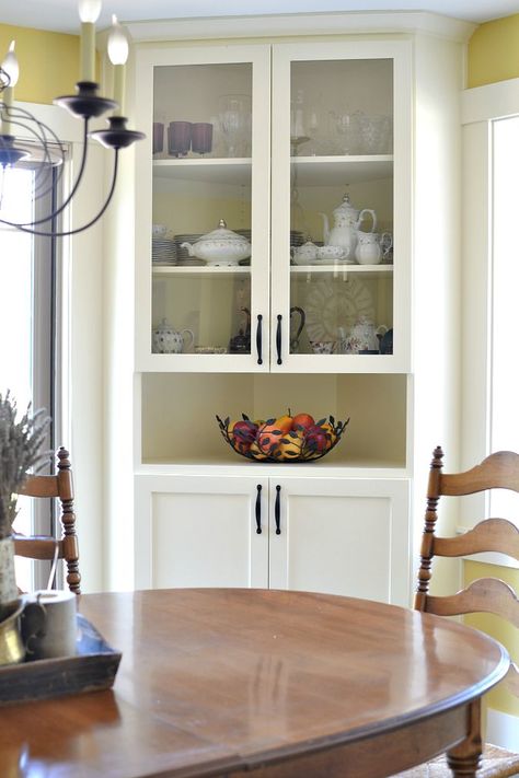 Built In Corner Cabinet Dining Room, Corner Cabinets Dining Room, Built In Corner Cabinet, Corner Cabinet Dining Room, Corner China Cabinets, Corner China Cabinet, Dining Room Built In, Built In China Cabinet, Dining Room Corner