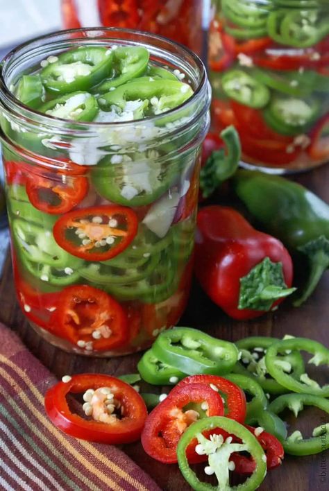 Refrigerator Pickled Jalapenos- Butter Your Biscuit Refrigerator Jalapeños, Pickled Jalapeno Recipe, Pickled Vegetables Recipe, Pickled Jalapeno Peppers, Vegetable Cooking, Pickled Jalapenos, Pickled Peppers, Pickle Recipes, Canning Ideas