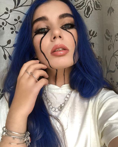 Maria Cioffi 🌛 on Instagram: “and I’ll call you when the party’s over🖤” Billie Eilish makeup pop music Billie when we all fall asleep where do we go blue hair Costume Ideas With Blue Hair, Costume With Blue Hair, Blue Haired Characters Halloween, Billie Eilish When We All Fall Asleep, Halloween Costumes Blue Hair, Billie Eilish When The Party Is Over, Blue Hair Halloween Costumes, Blue Hair Characters Halloween, Blue Hair Costume Ideas