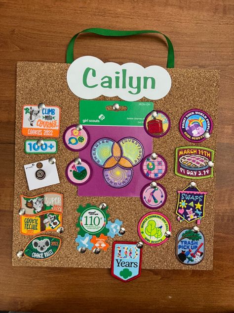 Girl Scout Meeting Ideas, Girl Scout Gifts, Scouting For Girls, Purple Cookies, Girl Scout Bridging, Around The World Theme, Scout Mom, Girl Scout Activities, Girl Scout Juniors