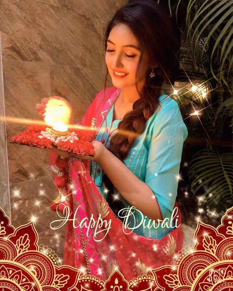 Diwali Pic, Ashnoor Kaur, Diwali Photography, Diwali Photos, Anklet Designs, Blonde Hair Girl, Color Collage, Designer Saree Blouse Patterns, Boy And Girl Best Friends