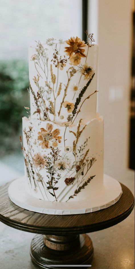 Forest Theme Wedding, Earthy Wedding, Enchanted Forest Wedding, Dream Wedding Cake, Cake Inspo, Future Wedding Plans, Dream Wedding Ideas Dresses, Wildflower Wedding, Western Wedding