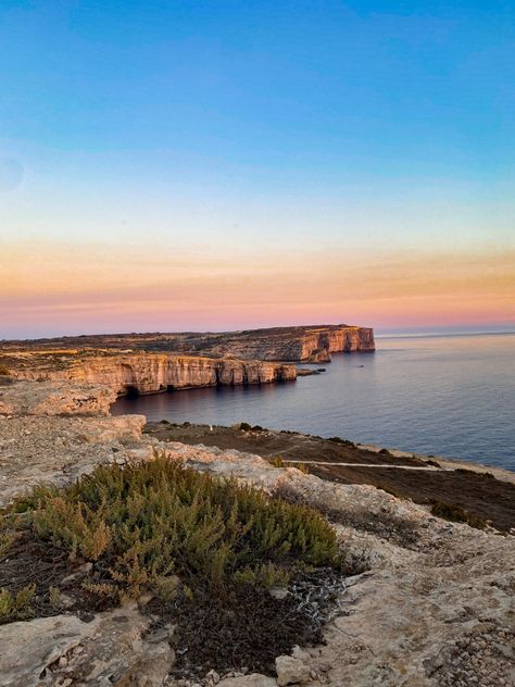 Malta St Julien, Malta Sunset, Malta Aesthetic, Malta Summer, Malta Beaches, Malta Valletta, Aesthetic View, Valletta Malta, Malta Island