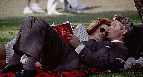 And when she had the most glamorous park picnic of all time. | 18 Times Vivian From Pretty Woman Was Everything We Aspire To Be Pretty Woman Film, Pretty Woman Movie, Julia Stiles, Joseph Gordon Levitt, Meg Ryan, Book Instagram, Kevin Spacey, Woman Movie, Mtv Movie Awards