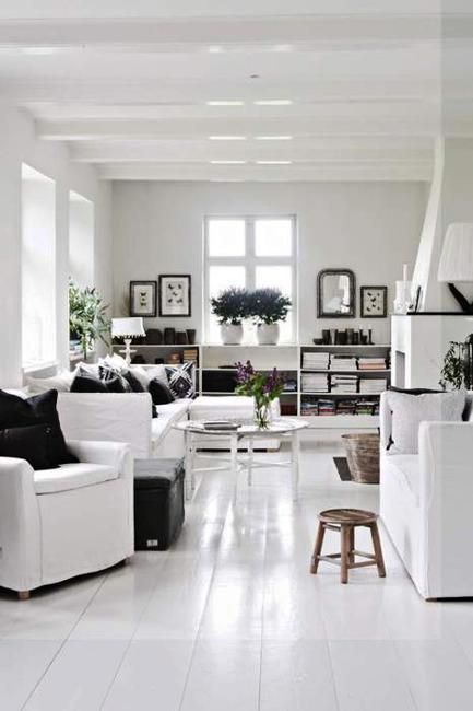 Modern Living Room Design, Furniture Placement and Tips for Harmonizing Long Interiors Interior Design Per La Casa, White Floor, Room Deco, White Floors, White Living, White Living Room, Interior Modern, Living Room White, White Rooms