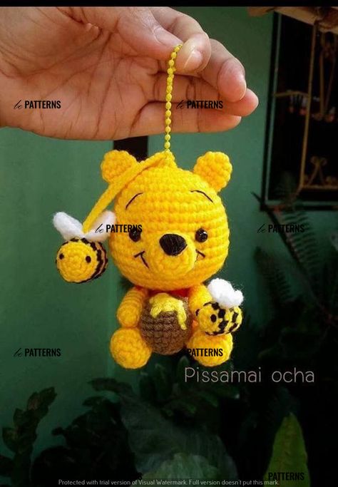 Retro-Inspired Crochet Keychain Patterns: Nostalgic Charm for Your Keys Crochet Keychain Patterns, Keychain Patterns, Disney Crochet Patterns, Keychain Pattern, Easy Crochet Animals, Crochet Disney, Crochet Keychain Pattern, Pola Amigurumi, Kawaii Crochet