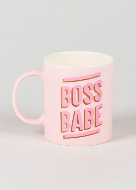 Boss Babe Slogan Mug #girlgang #bosslady #ladybossgifts Mason Jar Design, Boss Lady Gifts, Boss Day, Alphabet Mugs, Bosses Day Gifts, Presents For Women, Cute Coffee Mugs, Birthday Mug, Coffee Design