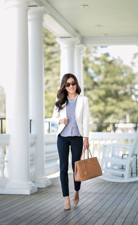 7 Cute Spring Work Outfit Ideas 2019 – Spring Office Wear for Women Casual Work Outfit Spring, Work Outfit Office, Professional Work Outfit, Office Wardrobe, Extra Petite, Makeup Tip, Office Casual Outfit, Spring Work Outfits, Outfit Chic