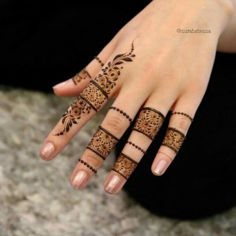 Top 61 Finger Mehndi Designs Ring Mehndi Design, Finger Mehndi Style, Finger Mehndi Designs, Latest Finger Mehndi Designs, Finger Mehendi Designs, Finger Mehndi, Henne Tattoo, Finger Henna Designs, Tato Henna