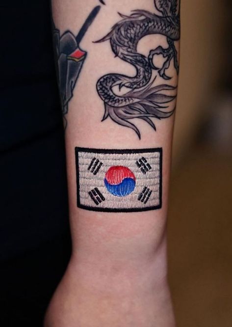 Tattoo Ideas Korean, Korean Flag Tattoo, Patch Tattoo, South Korean Flag, Korea Flag, South Korea Flag, Patchwork Tattoo Ideas, Korean Flag, Embroidery Tattoo