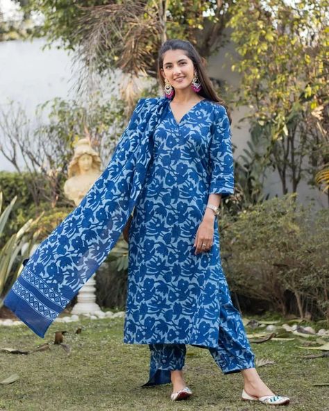 ₹845 New Tranding Cotton Suit set in Printed Kurti Pant with Dupatta Afghani pant Kurti Fabric:- Cotton Dupatta:- Malmal Kurti Length:- 44 Pant:- 38 Size:- *M-38, L-40, XL-42, XXL-44*XXXL -46 *Price:- 845 free shipping-🛍️* fh Keep Posting 🛍️🛒 Full stock available 😊 #underbudgetdresses _____________________________ *Note:* ⏩ COD (Cash On Delivery) not available ⏩ To Book/Order on Whatsapp, Please Click here https://wa.link/tjwvjz ⏩ Ping On Whatsapp +919468590026 ⏩ Visit... Afgani Salwar Suit, Afgani Salwar, Pant Kurti, Asian Suits, Kurti Pant With Dupatta, Readymade Blouses Online, Plus Size Suits, Dress Salwar Kameez, Readymade Saree