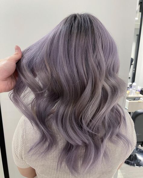 Get inspired by our collection of over 30+ gorgeous shades and cuts for lavender balayage on blonde hair, perfect for any hair length and hair style. Let your blonde hair sparkle with lavender balayage, incorporating silver and lilac tones for an unforgettable look. Don’t forget to save this pin and explore the article for all the dazzling details! Dusty Lilac Hair, Ashy Lavender Hair, Balayage On Blonde Hair, Blonde Hair Fade, Lilac Silver Hair, Lavender Balayage, Pastel Lavender Hair, Purple Highlights Blonde Hair, Silver Lavender Hair