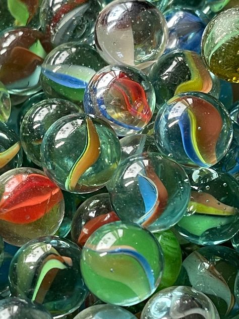 Glass Marbles Marble Toys, Baby Boomers Memories, Marbles For Sale, Marbles Images, Things Organized Neatly, Vintage Marbles, Marble Pictures, Marble Ball, Random Objects