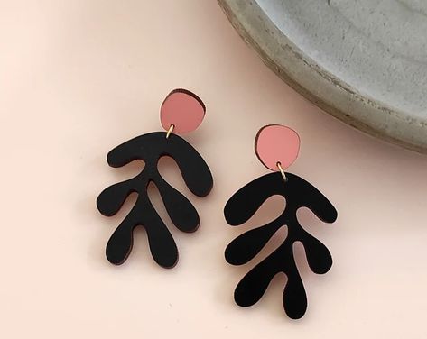 Diy Earrings Polymer Clay, Matisse Inspired, Acrylic Paint On Wood, Hand Painted Gifts, Laser Cut Earrings, Wood Designs, Earrings Art, Great Gifts For Women, Clay Jewelry Diy