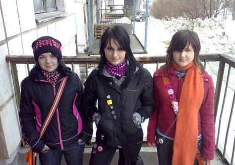 Nerd Herd, Scene Outfits, Winter Inspo, Eastern European, Emo Scene, Winter Scene, Costume Design, Canada Goose Jackets, Puffer