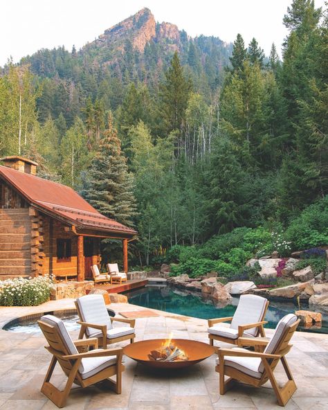 A Sublime Alpine Backyard Makeover - Mountain Living Mountain Living Magazine, Cabin Backyard, Backyard Cabin, Backyard Upgrades, Living Pool, Rustic Backyard, Outside Room, Mountain Living, Design Landscape