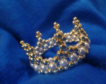 Chrismon Tree, Chrismon Patterns, Chrismon Ornaments, Simple Crown, Christian Symbolism, Large Crown, Small Crown, Beaded Crown, Seed Bead Crafts