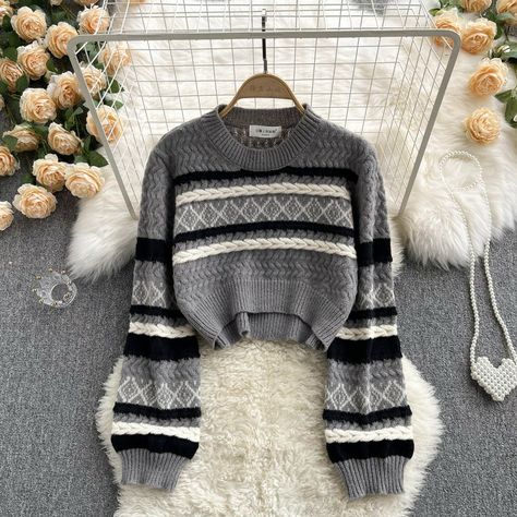 Woolen T Shirt For Women, Woollen Tops For Women, Cosy Outfits, Cute Cardigan Outfits, Comfy Aesthetic, Casual Trendy Outfits, Woolen Tops, Cosy Outfit, Preppy Girls