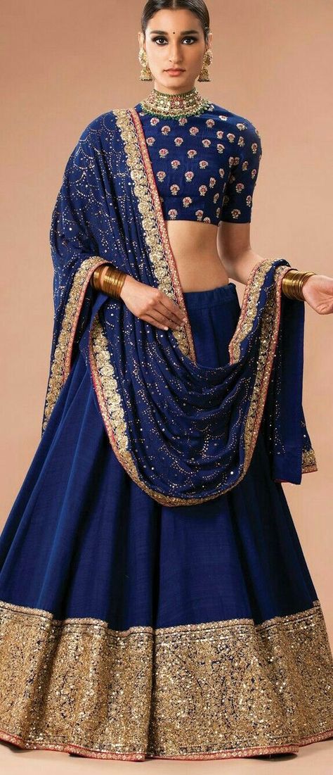 Blue Golden Lehenga, Blue Sangeet Outfit, Indian Bridal Lehenga Blue, Blue And Golden Lehenga, Blue Banarasi Lehenga, Sangeet Outfit Ideas, Crop Top Dresses, Best Bridal Lehenga, Royal Blue Lehenga