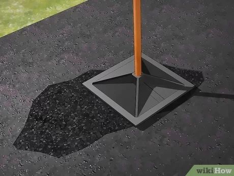 Resealing Asphalt Driveway, Asphalt Driveway Ideas, Blacktop Driveway, Cement Driveway, Asphalt Repair, Ny House, Cat Construction, Diy Driveway, Driveway Repair