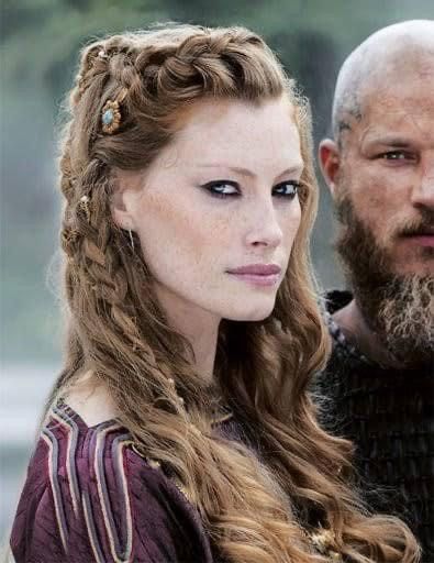 Viking Costumes, Viking Braids, Ellie Ellie, Viking Wedding, Viking Women, Viking Hair, Viking Woman, Viking Symbols, Medieval Clothing