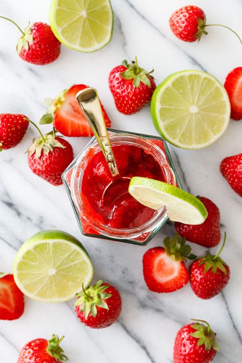 Strawberry Margarita Jam, with fresh strawberries, lime, agave and a splash of tequila - it's your favorite summer cocktail in jam form! Low Sugar Jam, Summertime Cocktail, Strawberry Dessert Recipes, Silver Tequila, Strawberry Margarita, Summer Cocktail Recipes, Food Photography Inspiration, Jam Recipe, Jelly Recipes