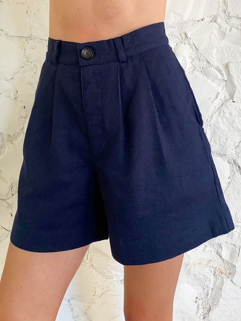 Soft Summer Color Palette, Soft Summer Colors, Navy Linen, Navy Blue Shorts, Linen Short, Summer Color, Soft Summer, Downtown Los Angeles, Short Suit