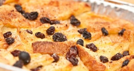 Currant Bread, Bread Butter Pudding, Best Bread Pudding Recipe, English Desserts, Old Fashioned Bread Pudding, Butter Pudding, Bread And Butter Pudding, Bread Pudding Recipe, Stale Bread