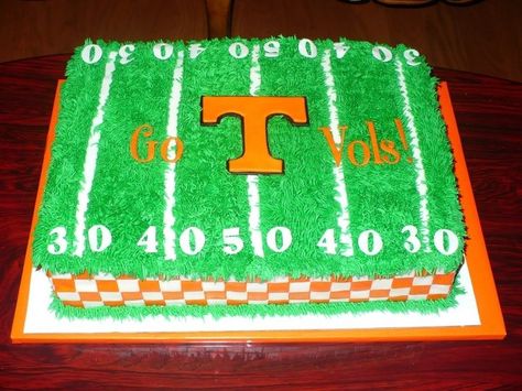 Tennessee Vols cake created by Twisted Sister Cakes....www.twistedsistercakes.com Longhorn Party, Nfl Cake, Cake Football, Football Cakes, Pear And Almond Cake, Ut Football, Recipe For Teens, Sport Cakes, Cake Maker