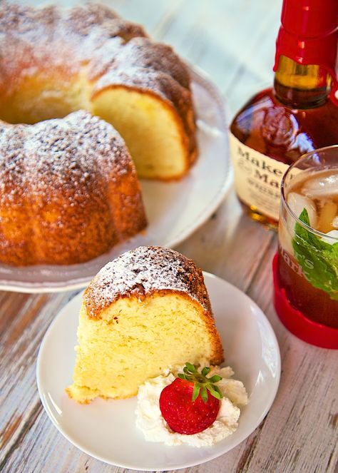 Pound Cake Southern Living, Bourbon Pound Cake, Creative Christmas Food, Homemade Pound Cake, Pound Cake Recipe, Plain Chicken, Pound Cakes, Spiced Rum, Pound Cake Recipes