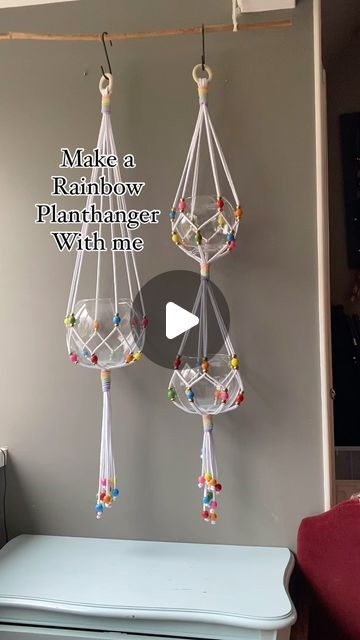 How To Make Macrame Plant Hanger Step By Step, How To Make Plant Hangers, Macrame Knots Step By Step, How To Do Macrame, Diy Macrame Plant Hanger Tutorials, Plant Hanger Diy, Hippie Crafts, Crochet Plant Hanger, Tutorial Macramé