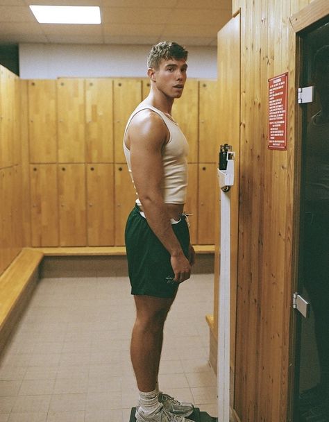 Derek Chadwick, Rugby Boys, College Boys, M Photos, Fitness Inspiration Body, Muscular Men, John Cena, Male Body, Fitness Inspiration