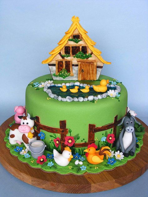 Old MacDonald's farm cake by bubolinkata, via Flickr Old Macdonald Birthday Cake, Old Mcdonald Cake, Old Macdonald Birthday, Farm Cakes, Farm Birthday Cakes, Farm Animal Cakes, Old Mcdonald, Garden Cake, Old Macdonald