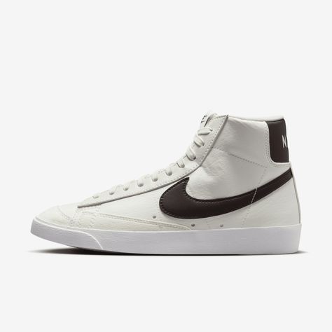 Styled for the ‘70s. Loved in the ‘80s. Classic in the ‘90s. Ready for the future. The Blazer Mid ’77 delivers a timeless design that’s easy to wear. Its crisp leather upper breaks in beautifully and pairs with retro branding and suede accents for a premium feel. Exposed foam on the tongue and a special midsole finish make it look like you’ve just pulled them from the history books. Go ahead, perfect your outfit. Brown Nike Blazers, Nike Blazer Mid 77 Women, Retro Branding, Nike Blazer Mid 77, Tenis Nike, Women Platform Shoes, Nike Blazers Mid, Air Jordan 12 Retro, Nike Blazer Mid