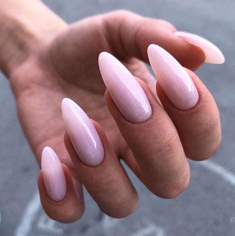 Milky White And Gold Nails, Fall Almond Nails Ideas, Almond Nails Ideas, White And Gold Nails, Fall Almond Nails, Almond Nails Pink, Shiny Nails Designs, Shellac Nail Art, Asian Nails