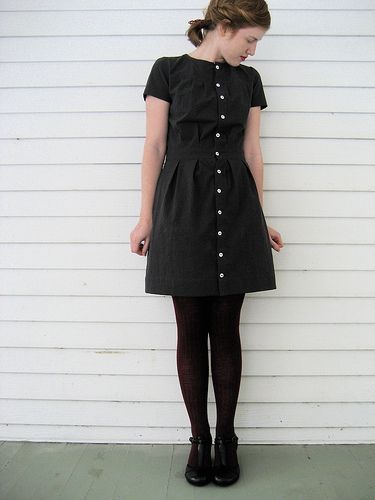 my first dress pattern. Cosmetology Outfits, Look Formal, Mode Inspo, Black Nylon, Looks Vintage, Black Outfit, Dress Pattern, A Black, Style Me