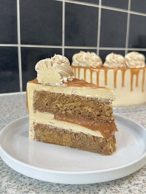 Caramel Latte Cake | Ash Baber Toffee Nut Latte, Recipes For Cookies, Latte Cake, Salted Caramel Cake, Coffee Buttercream, Dessert Recipies, Cookies Brownies, Caramel Latte, Caramel Coffee