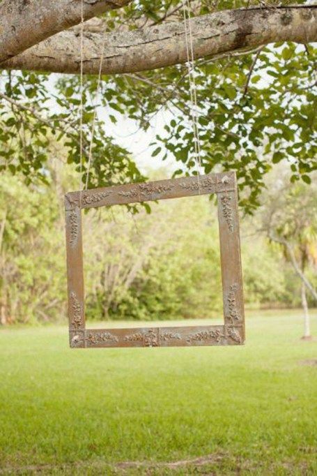 31 DIY Outdoor Photo Booth Ideas From Pinterest – SheKnows Outdoor Photo Booths, Wedding Tumblr, Diy Fotokabine, Spring Garden Decor, Summer Party Decorations, Photos Booth, Summer Wedding Outdoor, Diy Photo Booth, Bug Repellent