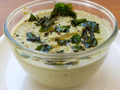 How+to+Make+Coconut+Chutney+at+Home Pudina Chatni Recipe, Idali Chatani Recipe, Peanut Chutney For Idli, Tomato Chutney For Dosa, Hotel Chutney, Idli Chutney Recipe, Coconut Chutney For Dosa, Dosa Chutney Recipe, Chutney Recipes Indian