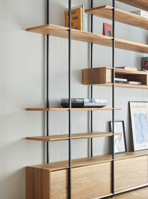 Metal Library, Deco Tv, Small Office Design Interior, Bookshelves In Living Room, Home Hall Design, Muebles Living, Shelving Design, Home Library Design, Modular Shelving